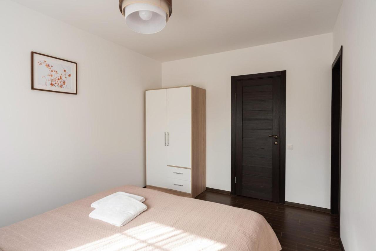 4 Apartment Between Two Lakes VNO Exterior photo